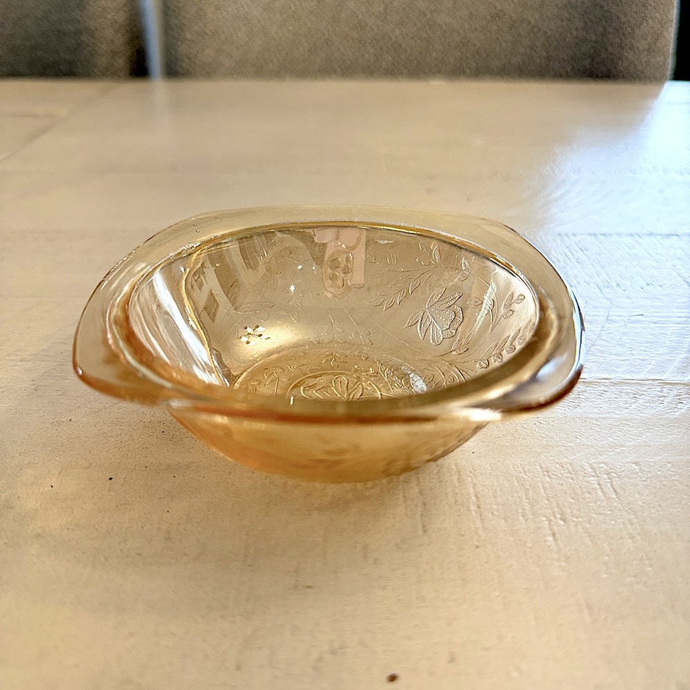 Vintage Floragold Louisa Square Bowls - Jeannette Glass - Picture 2 of 6